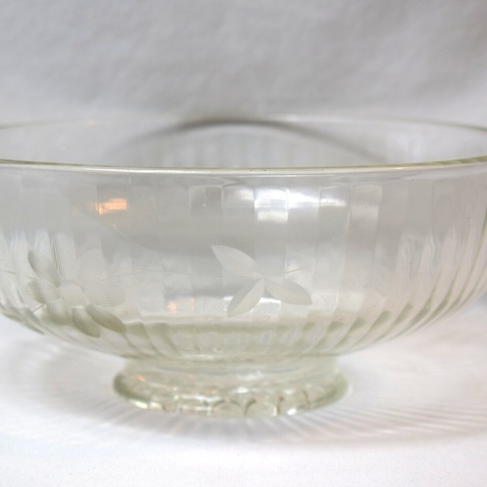 Marquis By Waterford Sheridan Crystal Bowl with Etched Flowers and Leaves